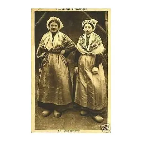 Carte postale 63 - L'Auvergne - Deux paysannes Must-Have