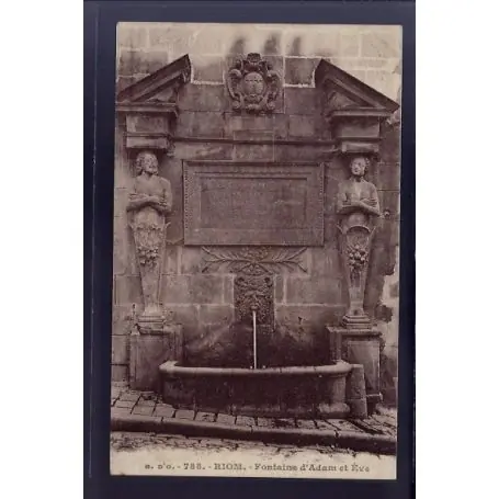 Exclusif Carte postale 63 - Riom - Fontaine d' Adam et Eve - Voyage - Dos divise