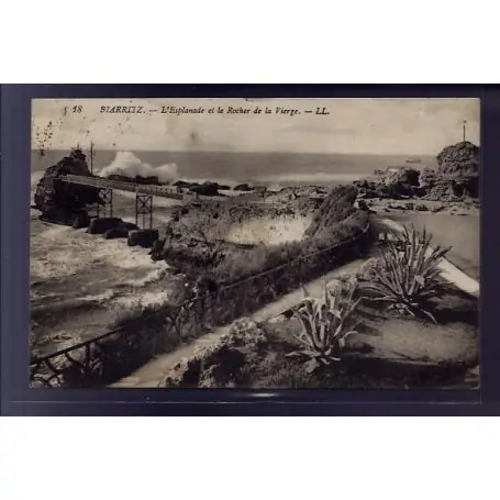 Carte postale 64 - Biarritz - l' Esplanade et le rocher de la Vierge - Voyage - Dos divise Soldes