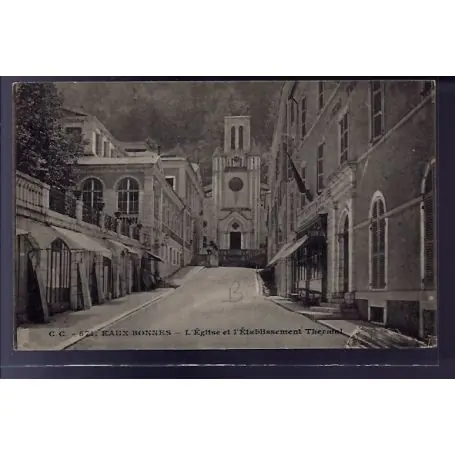 En Vogue Carte postale 64 - Eaux-Bonnes - L' eglise et l'etablissement Thermal - Voyage - Dos divise