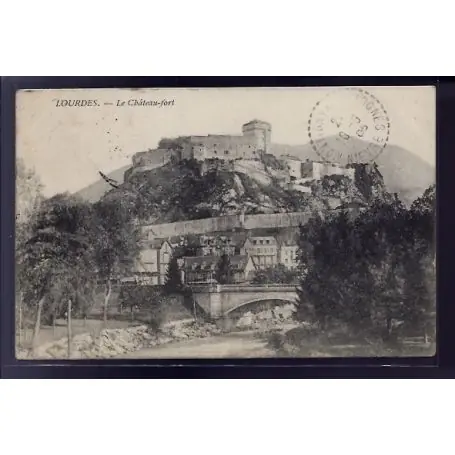 Carte postale 65 - Lourdes - le chateau-fort - Voyage - Dos divise Acheter Direct