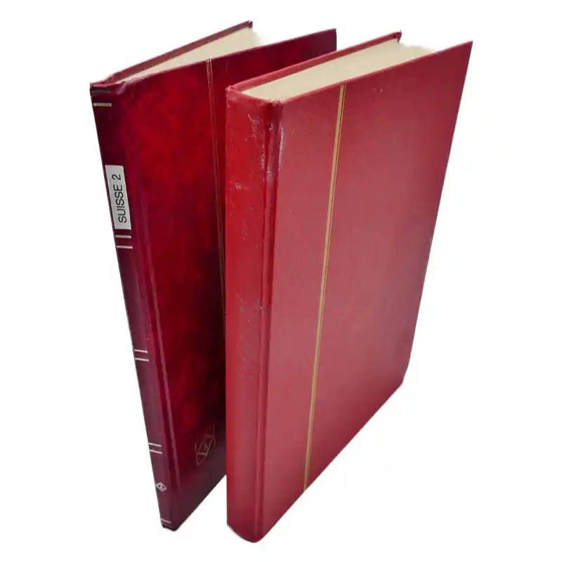 Lot de timbres de Suisse oblitérés en deux albums. Authentique