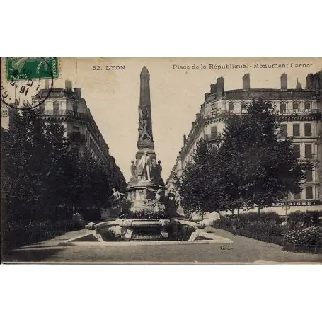 Seulement Aujourd’hui Carte postale 69 - Lyon - Place de la republique Monument Carnot