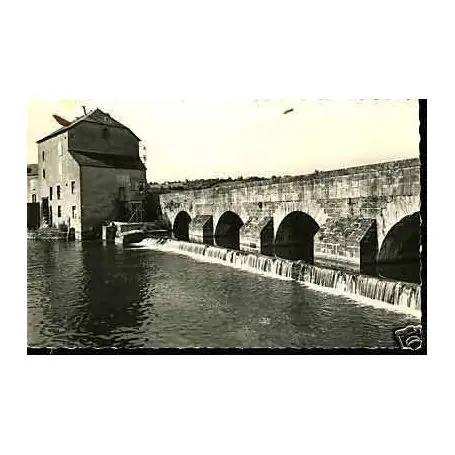 Bon Marché Carte postale 72 - Fresnay - Pont de Sille et le barrage - CPSM