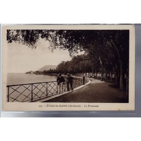 Carte postale 74 - Evian-les-Bains - la promenade - Non voyage - Dos divise En Vogue