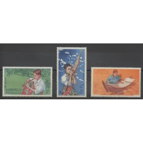 Laos - 1957 - No 37/39 - musique Commander Maintenant