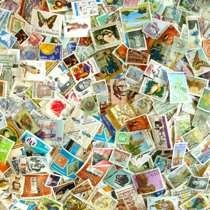 Timbres décollés tous pays au kilo. Pas Cher