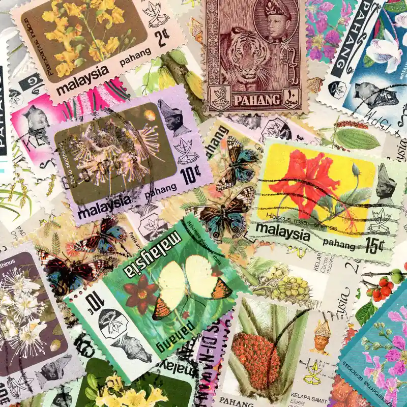 Prix Cassé Pahang 25 timbres de collection tous différents.