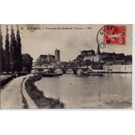 Fait Main Carte postale 79 - Auxerre - Vue prise des bords de l'Yonne - Voyage - Dos divise