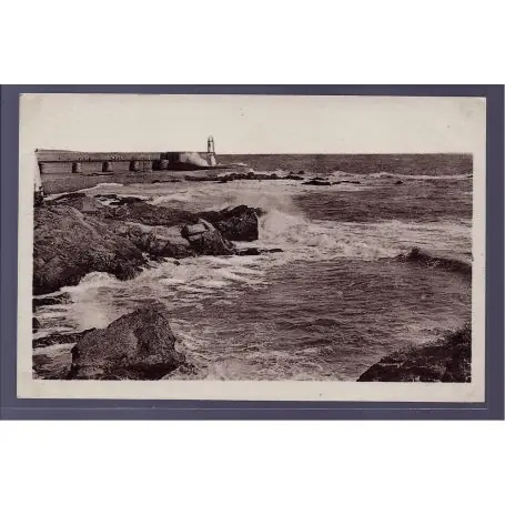 Fait Main Carte postale 85 - Les Sables-d 'Olonne - les rochers et la jetee de la Chaume - Non voya