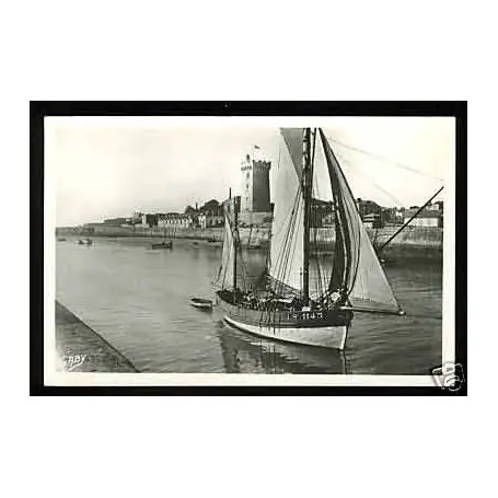 Meilleur Choix Carte postale 85 - Sables-d'Olonne - Arrivee d'un Thonnier - CPSM