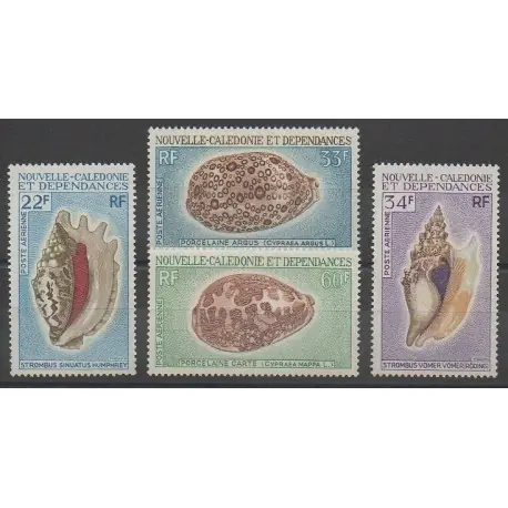 Nouvelle-Calédonie - Poste aérienne - 1970 - No PA113/PA116 - Coquillages Satisfait Ou Remboursé