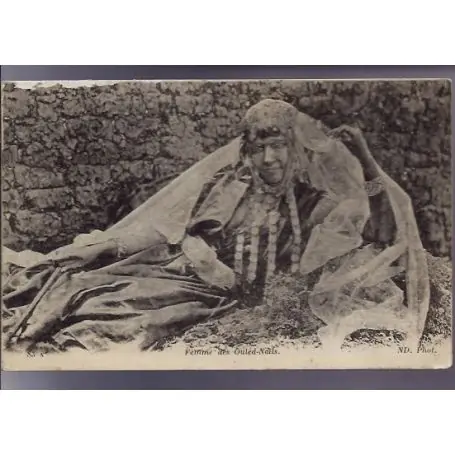Bon Plan Algerie - Femme des Ouled Naa¯ls - Beau plan - 1918