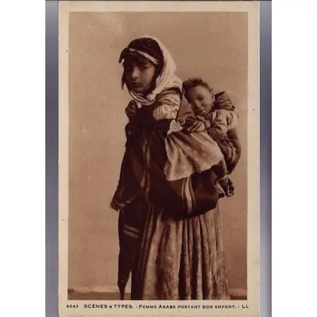 Algerie - Scenes et types - Femme arabe portant son enfant Promotion Saisonnière