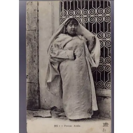 Authentique Algerie - Une femme arabe