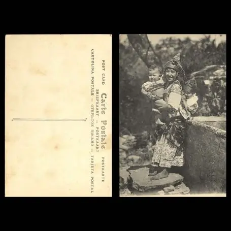 Maroc - Femme mauresque et ses deux enfants Pas Cher