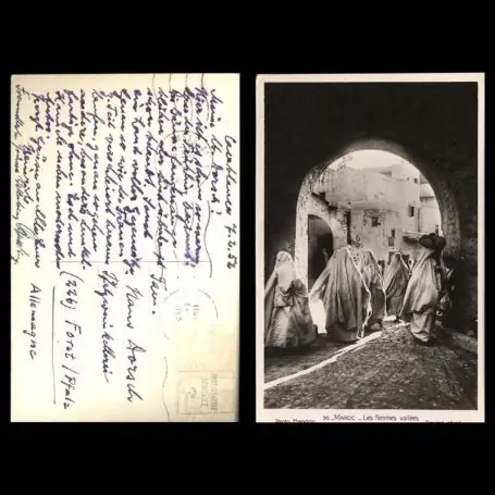 Maroc - Les femmes voilees Marque