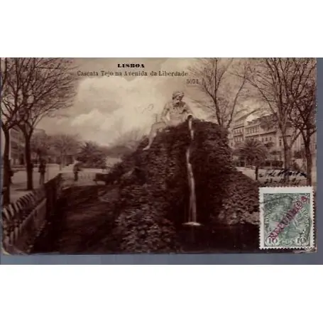 Portugal - Lisboa - Cascata Tejo na Avenida Affaire À Saisir