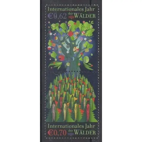 Nations Unies (ONU - Vienne) - 2011 - No 744/745 - Arbres - Santé ou Croix-Rouge Exclusif