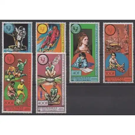 Promotion Saisonnière Comores - 1979 - No 321/324 - PA177/PA178 - Enfance