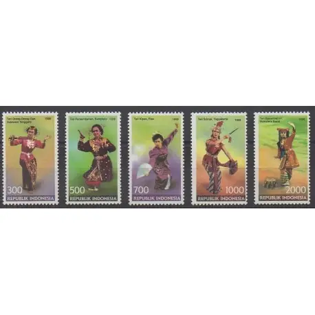 Offre Spéciale Indonésie - 1998 - No 1659/1663 - Costumes